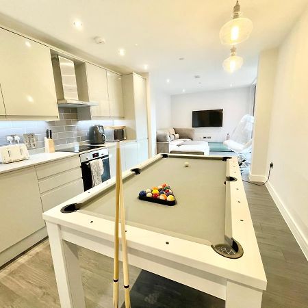 D & D Luxury Apartments Stanmore  Exterior photo