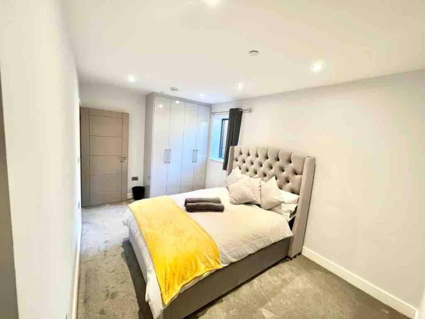 D & D Luxury Apartments Stanmore  Exterior photo