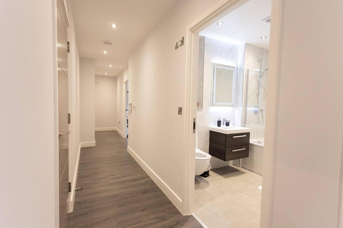 D & D Luxury Apartments Stanmore  Exterior photo