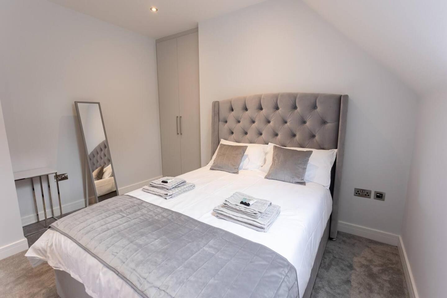 D & D Luxury Apartments Stanmore  Exterior photo