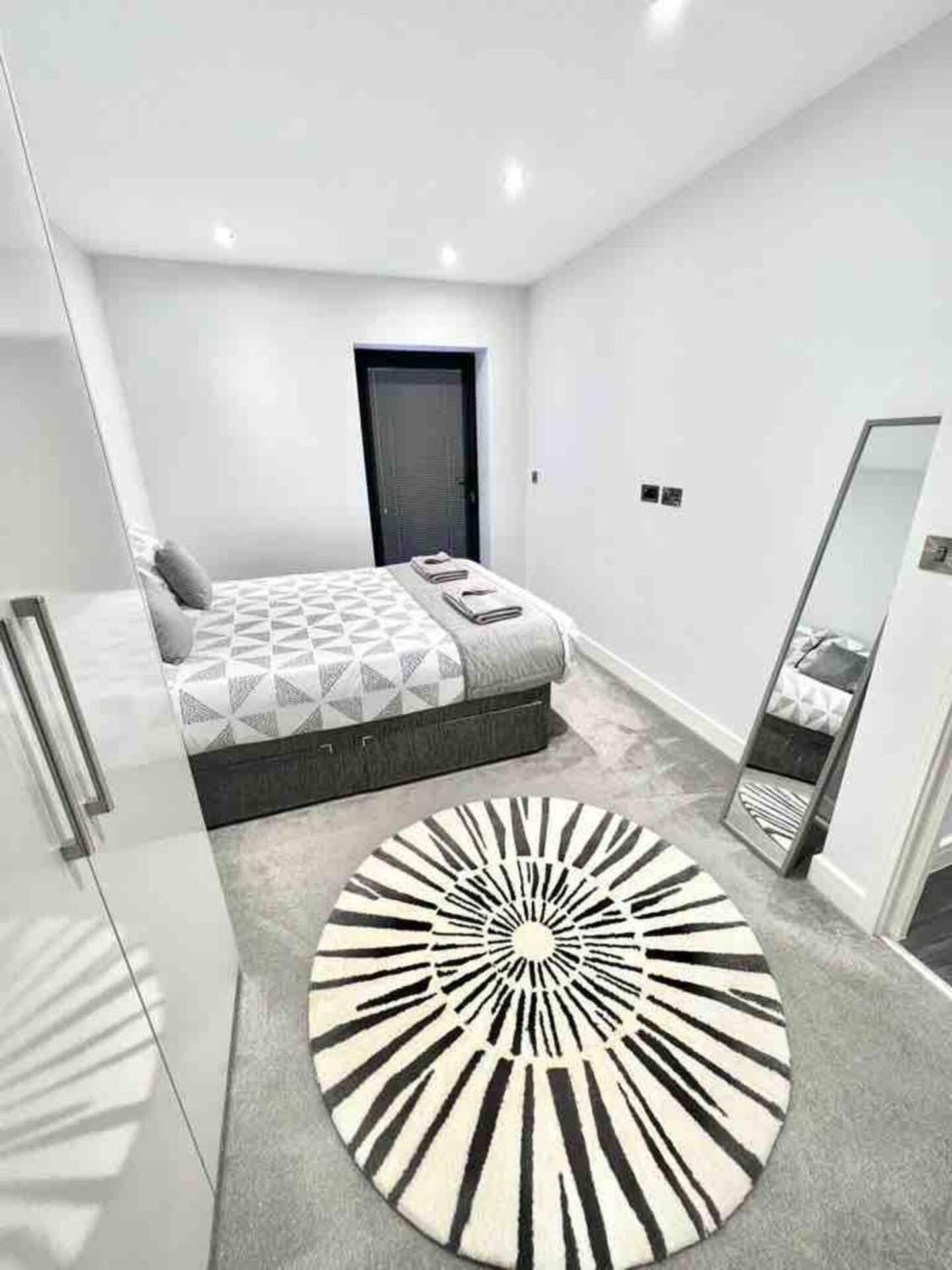 D & D Luxury Apartments Stanmore  Exterior photo